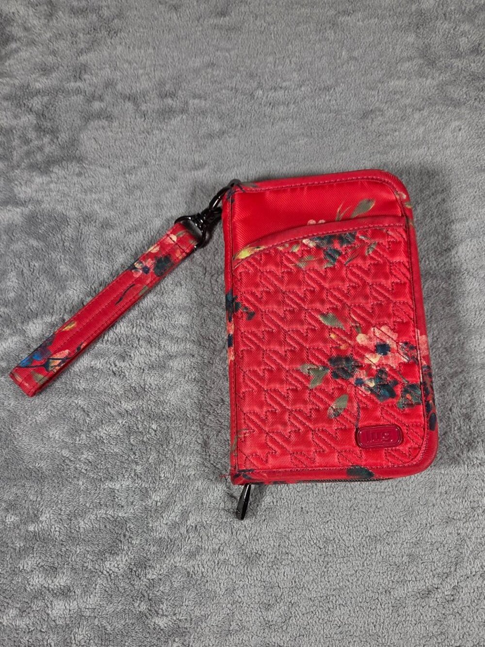 Lug Tandem Zip RFID Wristlet Wallet in Bouquet Red Floral Pattern Full Zip